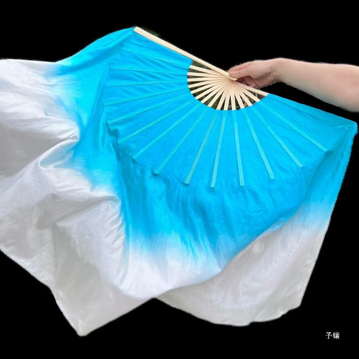 古风中湖蓝色倒染渐变双面扇广场舞秧歌舞蹈扇子演出更多舞蹈配饰