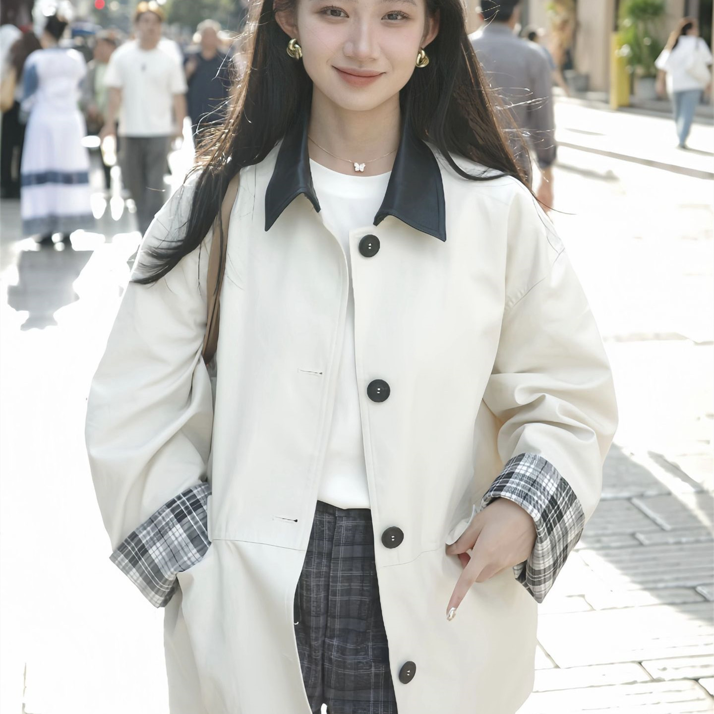 韩系高级感翻领撞色格纹风衣外套