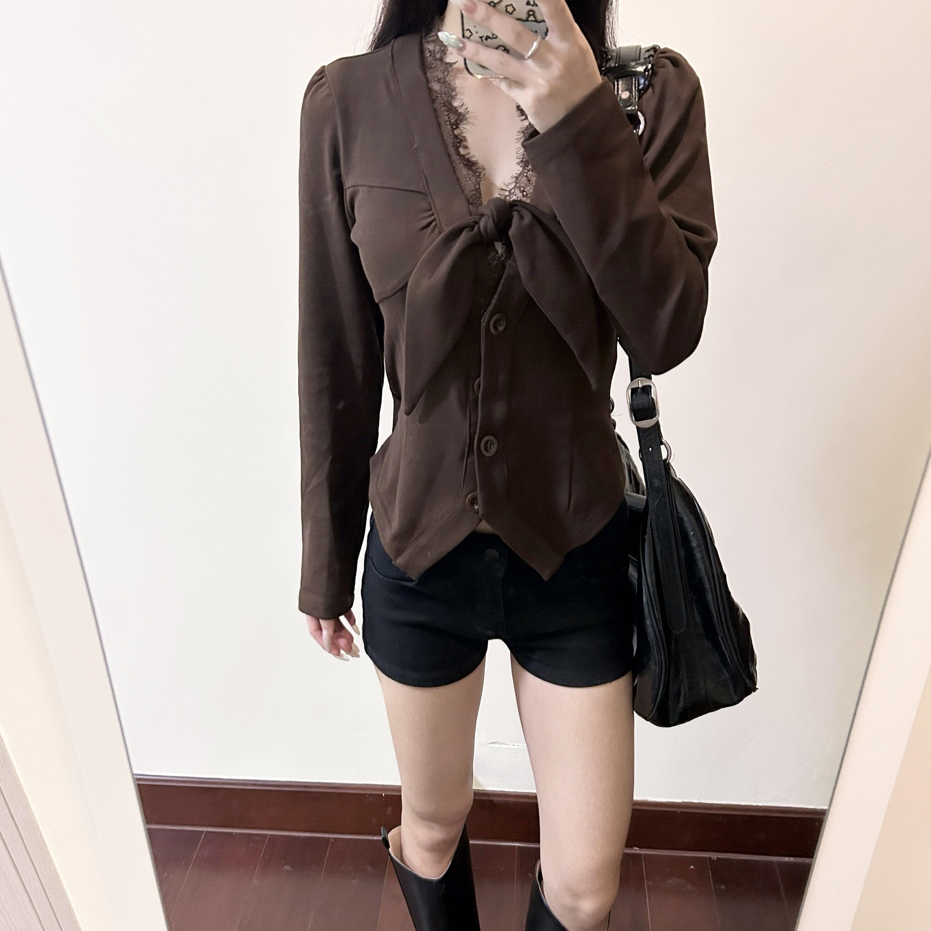 法式复古V领蕾丝拼接长袖衬衫女