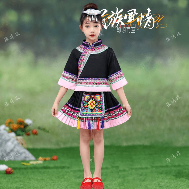 现货速发新款儿童少数民族服饰男童门巴族演出服幼儿园舞蹈服合唱