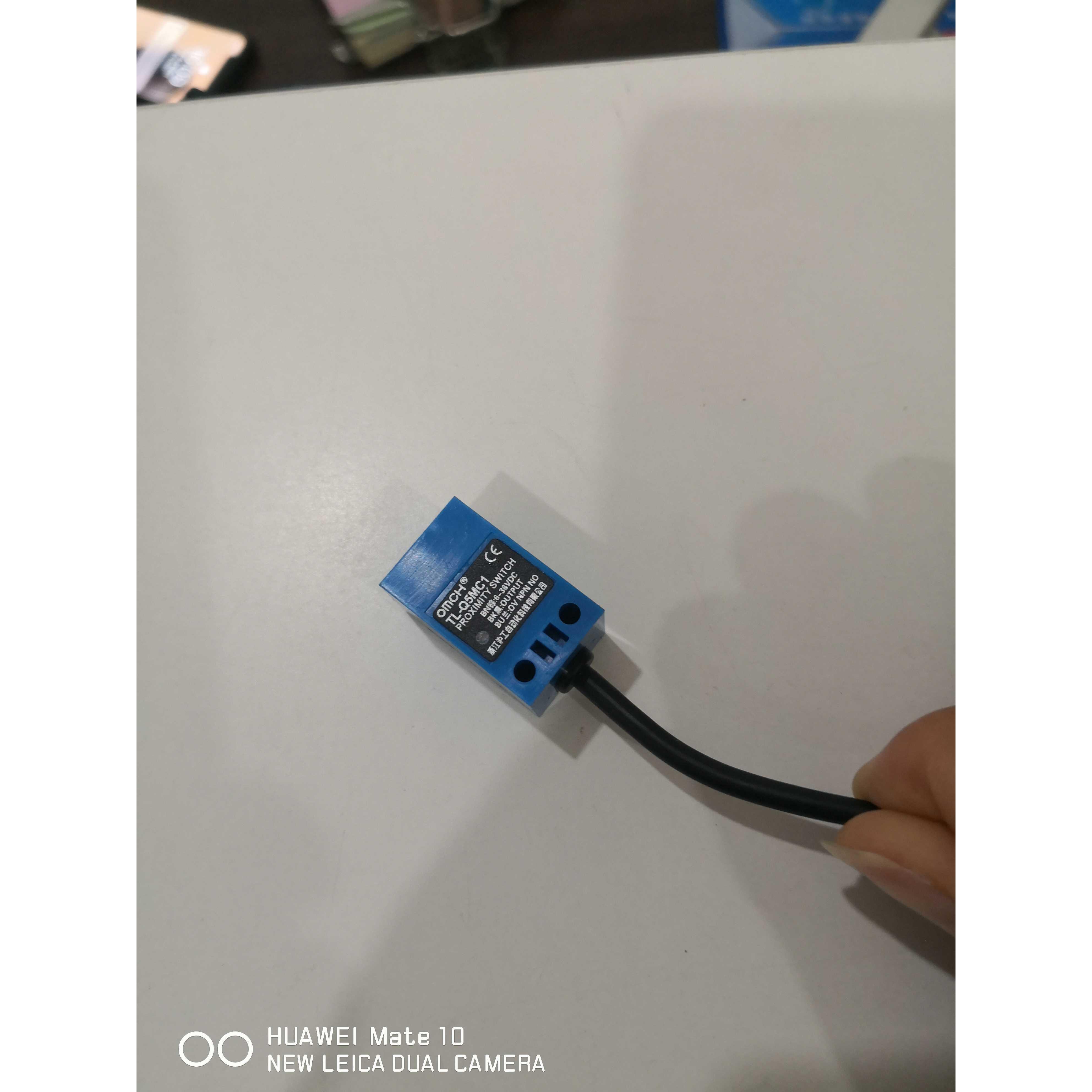 沪工 TL-Q5MC1 C2 F1 F2 D1 D2  3线2线 npn pnp 常开 常闭 24v