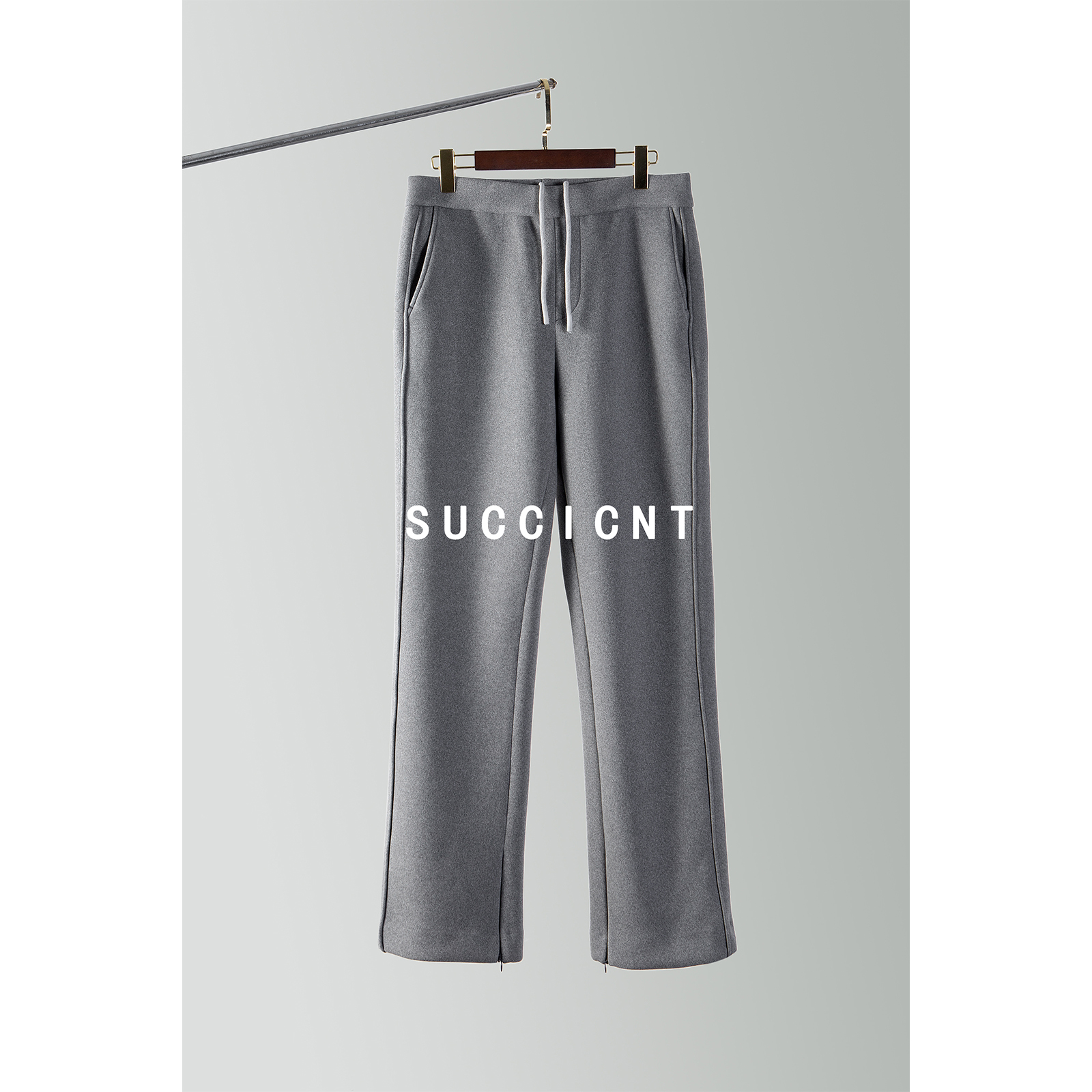 Succinct“阳离子”700gsm雪绒锁温进口四面弹开衩秋冬厚卫裤男