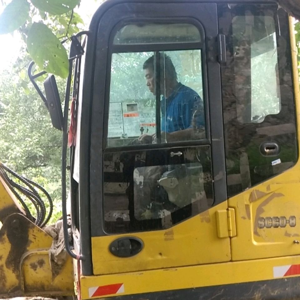 力士德SC60-8挖掘机玻璃/前挡上下左门推后挡右大臂/专用钢化