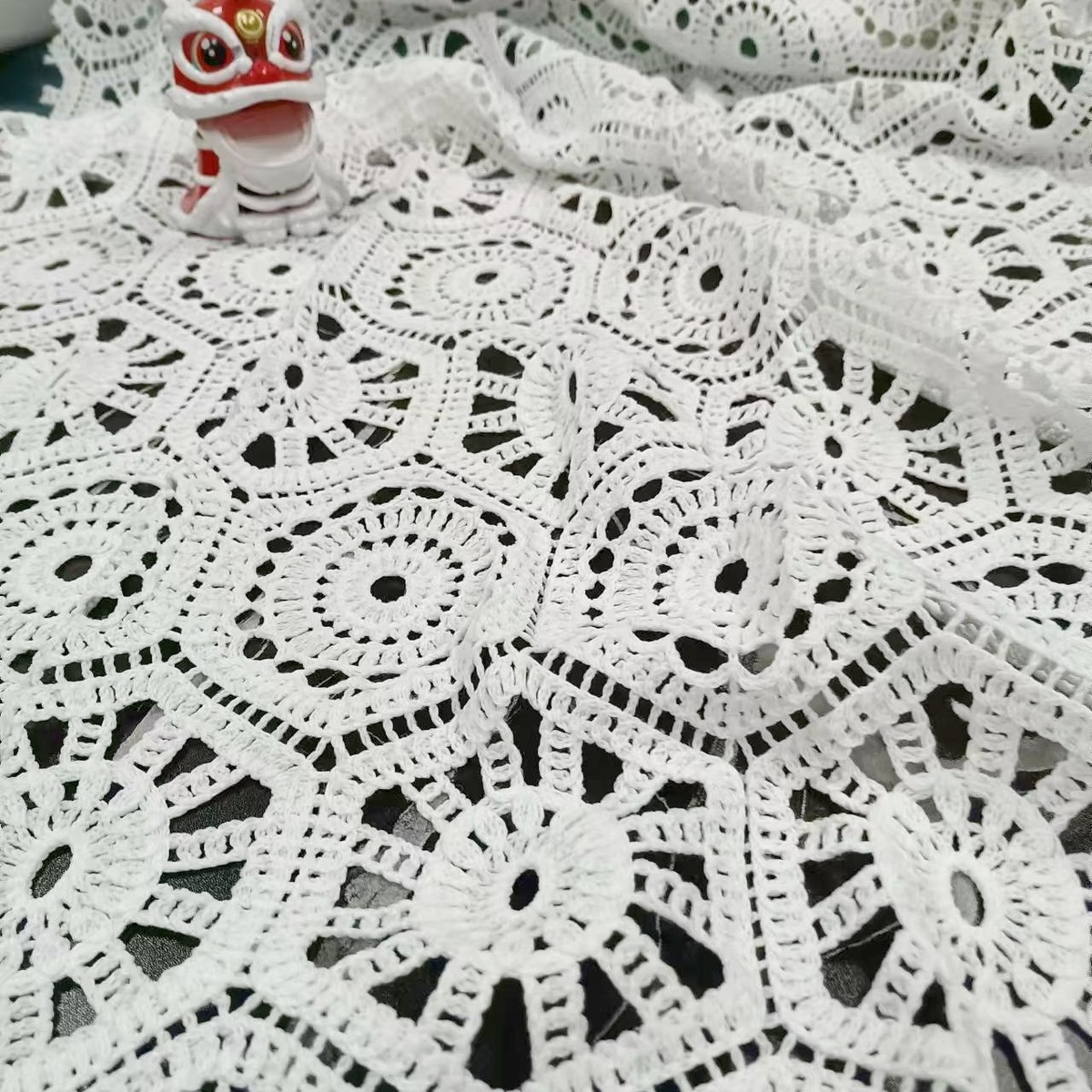 新全涤立体镂空面料水溶绣花厚款仿手钩祖母格花边手工DIY蕾丝布