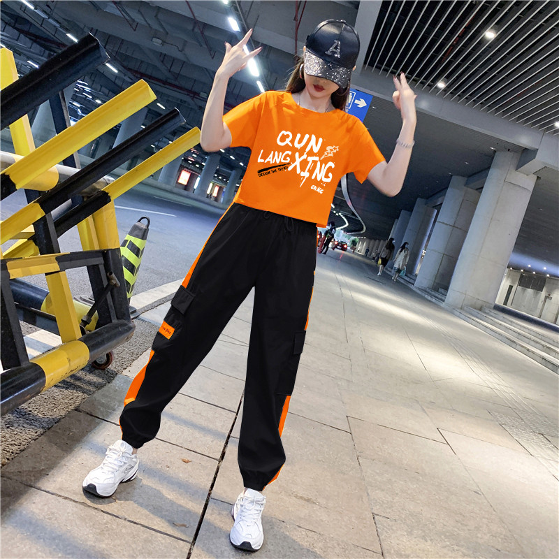 现货跳舞爵士舞健身操广场舞蹈服装新款街舞运动服跑步套装女装晨
