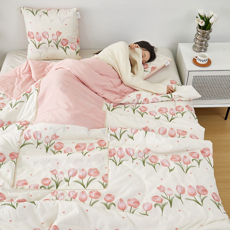 郁金香抱枕被子两用小清新汽车靠枕客厅沙发N靠垫办公室宿舍空调