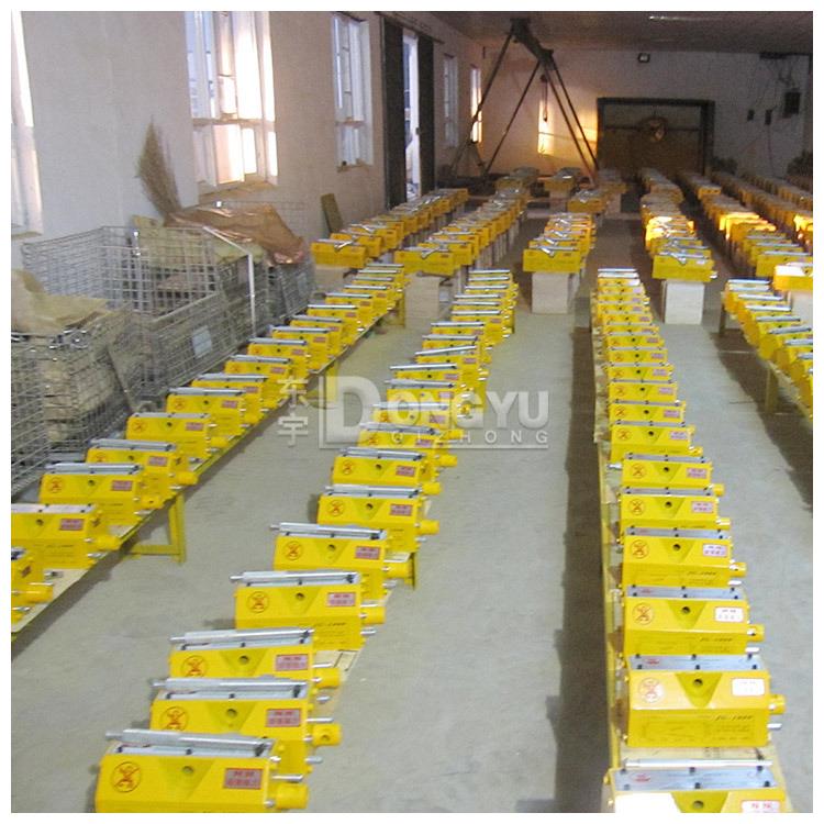 厂家发货永磁吸盘磁力吊0.2t强力起重磁铁电磁吸盘永磁起重器