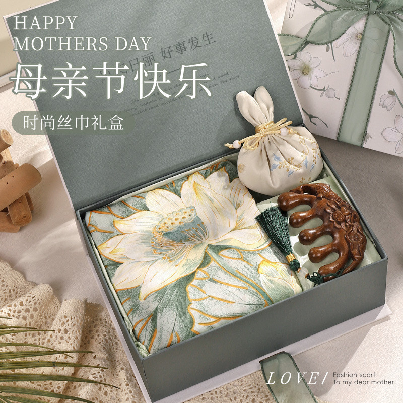 教师节礼物送妈妈生日实用高档婆婆送老师年辈丝巾礼盒岁