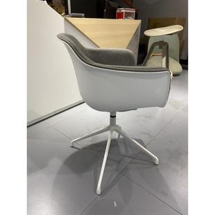 北欧休闲办公椅设计师洽谈椅现代简约家用电脑椅职员办公老板椅椅