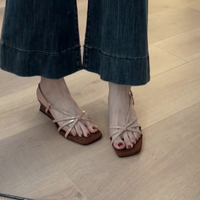 直销羊皮版~法式气质一字细带坡跟凉鞋女方头配裙子露趾高跟罗马