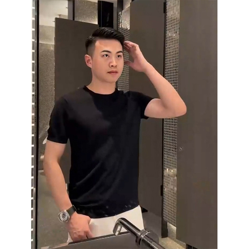 推荐成熟稳重男装高品质薄款冰丝针织衫短袖上衣男士高端黑色圆领