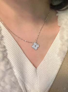 四叶草999纯银项链女生轻奢小众高级感吊坠锁骨链生日礼物送女友
