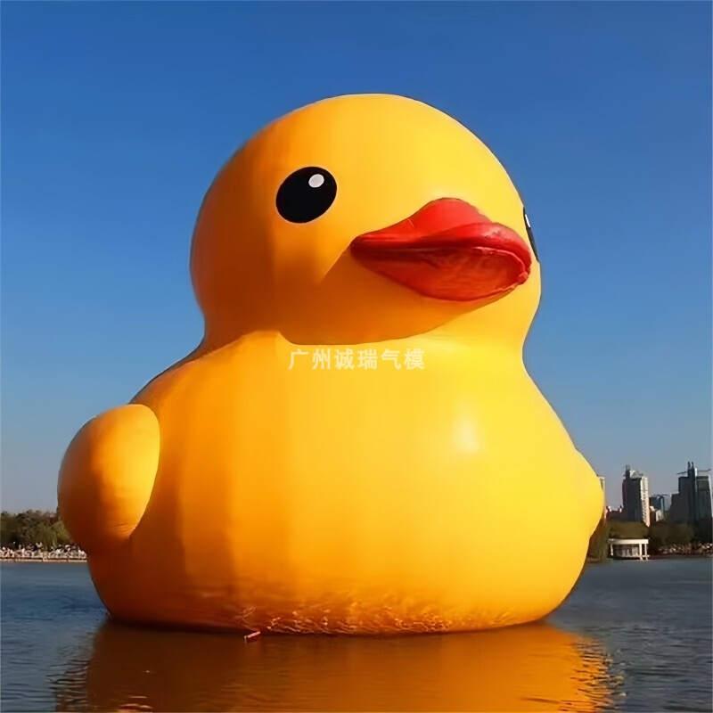 充气水上大黄鸭气模大型户外水上漂浮PVC闭气网红卡通定制