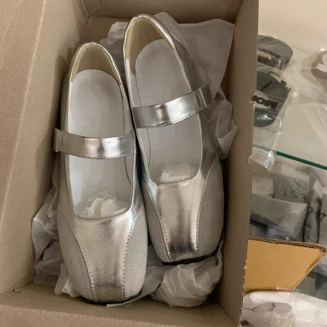 ��ɫ 35 ����ţƤ�ֹ�Ь~��ʽ��ͷƽ��������ŮЬ25���¿���Ƥ�ٴ�ħ����