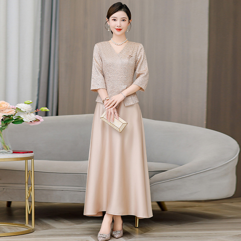 新品婚礼妈妈婚宴礼服高端轻奢高级感喜婆婆服装平时可穿结婚连衣