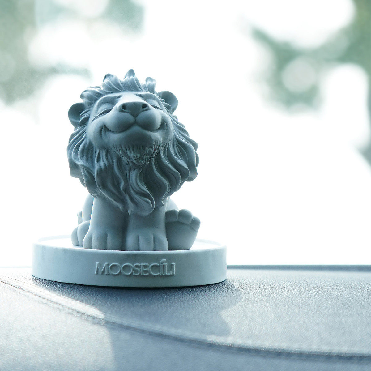 狮子汽车载中控台摆件台室内饰品装饰香氛熏水礼物治愈家装用卧室