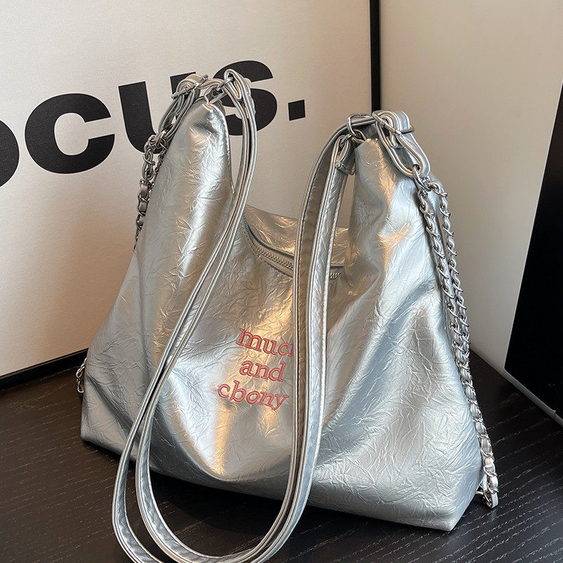 小众设计质感链条双肩包2025新款百搭韩系通勤包大容量单肩,箱包皮具/热销女包/男包,托特包,淘宝优惠券,粉丝福利购,淘宝优惠卷