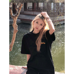 情侣大码 新品 复古风潮ins夏季 纯棉高级感黑色短袖 显瘦上 t恤女美式