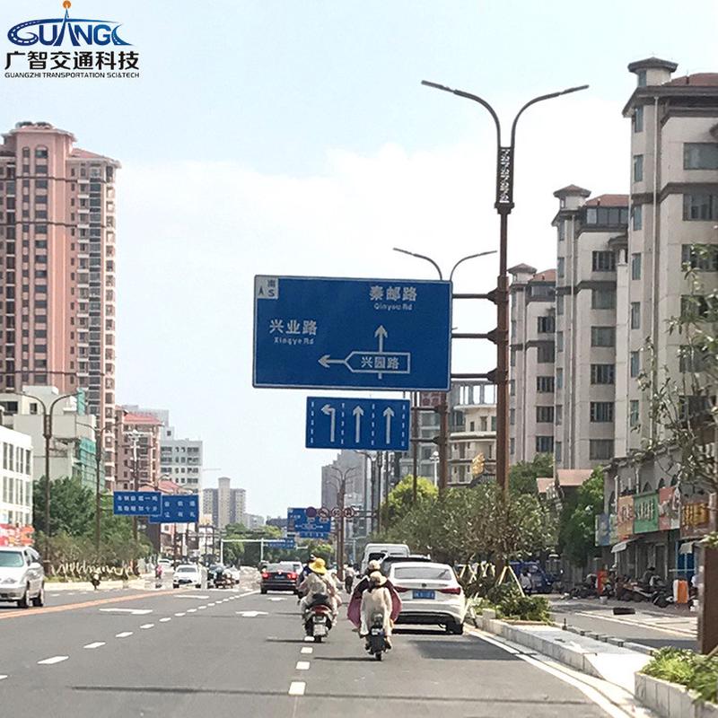 交通多功能灯杆 指示牌监控杆信号灯杆路灯多杆合一led防水