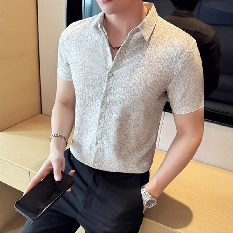 现货高级感褶皱肌理纹短袖衬衫男夏季薄款冰丝中半袖透气商务休闲