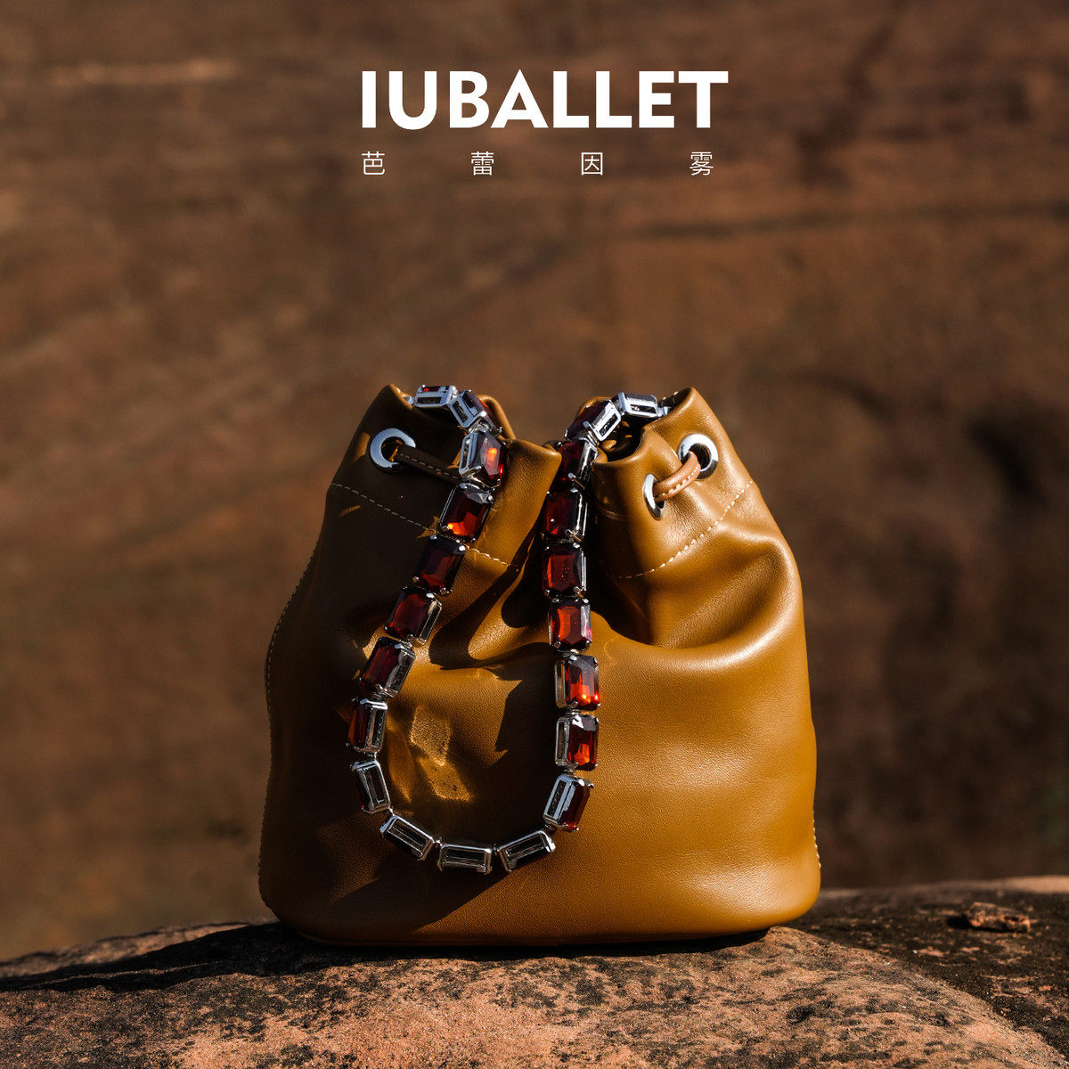 IL 镶钻链条水桶包腋下包头层单肩斜挎小包包女,箱包皮具/热销女包/男包,水桶包,淘宝优惠券,粉丝福利购,淘宝优惠卷