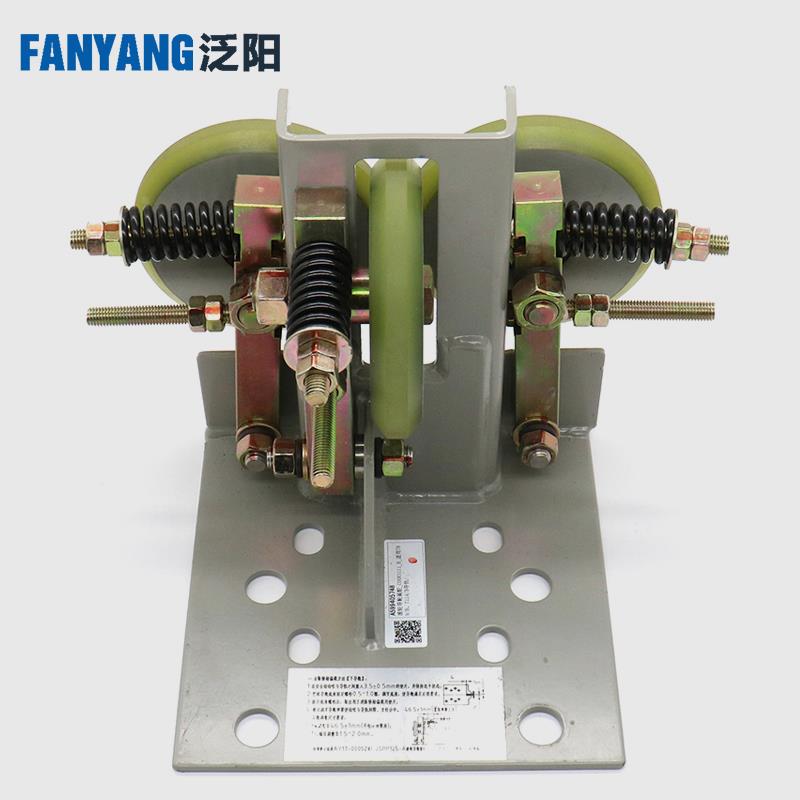 电梯高速滚轮导靴配125 T89/B导轨C0083111-B 16501278-A适用日立