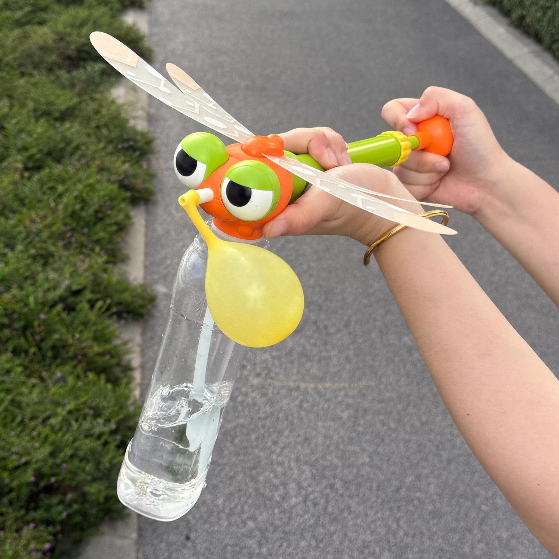 这真是娃娃醉喜欢的戏水玩具