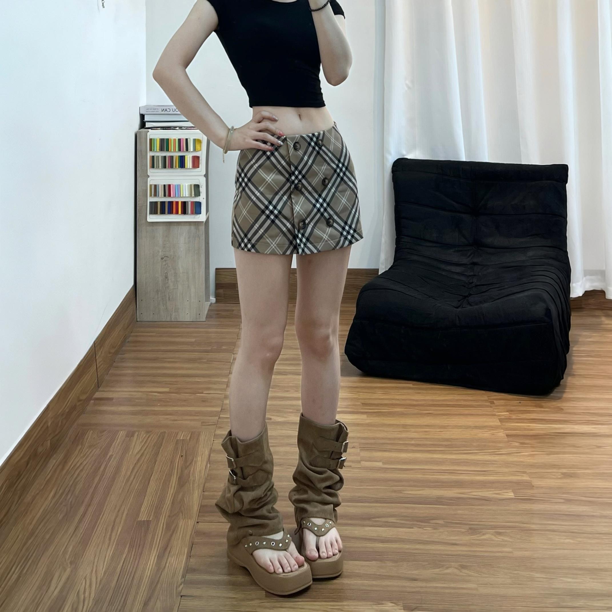 复古时髦气质格纹半身裙女款2026夏季新款辣妹低腰显瘦包臀短裙子