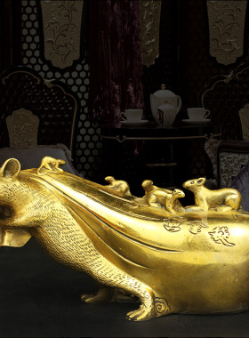 纯铜老鼠汽车摆件铜鼠背钱v袋黄金袋招財家居车内饰品摆件鼠创意