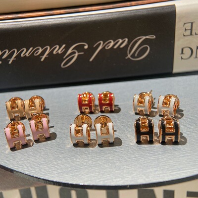 925银针精致mini字母H耳钉冷淡风百搭耳环时尚高级感耳饰上班带