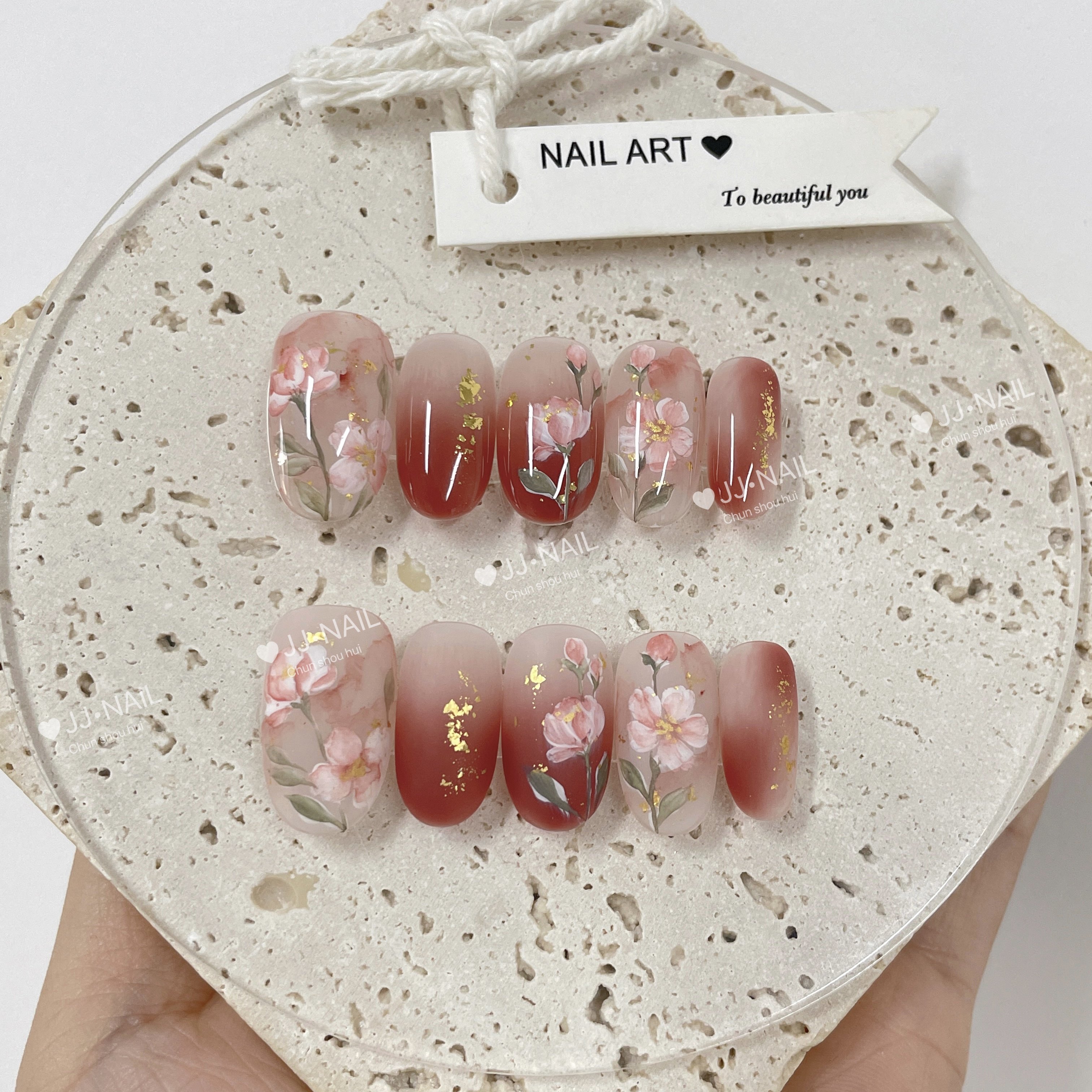 【霓虹迷秋】纯手工穿戴甲新款冬季显白裸色手绘花美甲贴片nails,彩妆/香水/美妆工具,穿戴甲/甲片,淘宝优惠券,粉丝福利购,淘宝优惠卷