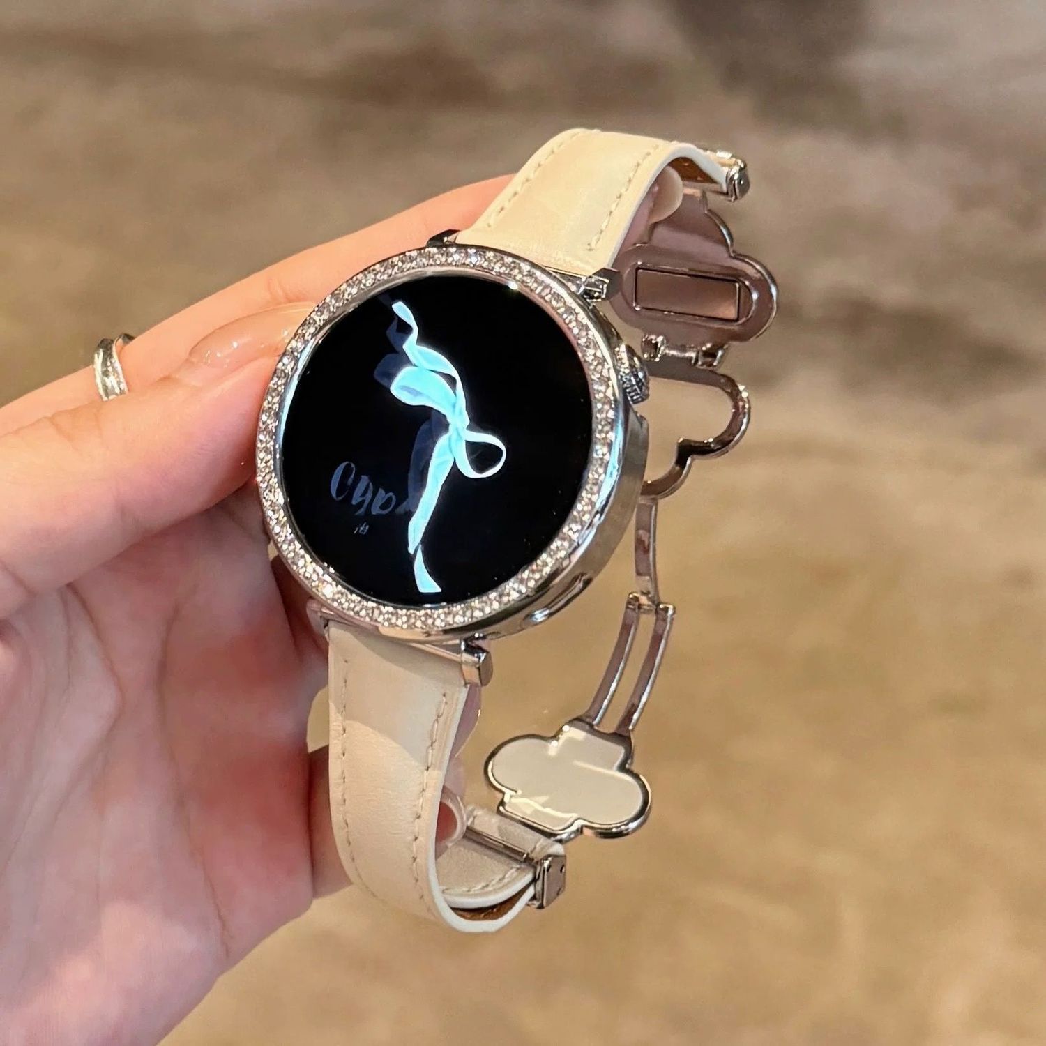 适用华为gt6表带真皮质gt54女款gt4四叶草watch5磁吸荣耀2e手表带