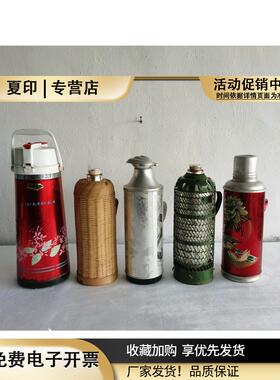 怀旧7080年代老物件缝纫机旧电视机老式收音机老座钟农家院摆设