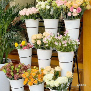 2026花店花架鲜花展示架货架多层阶梯可移动带轮养花醒花桶架花艺