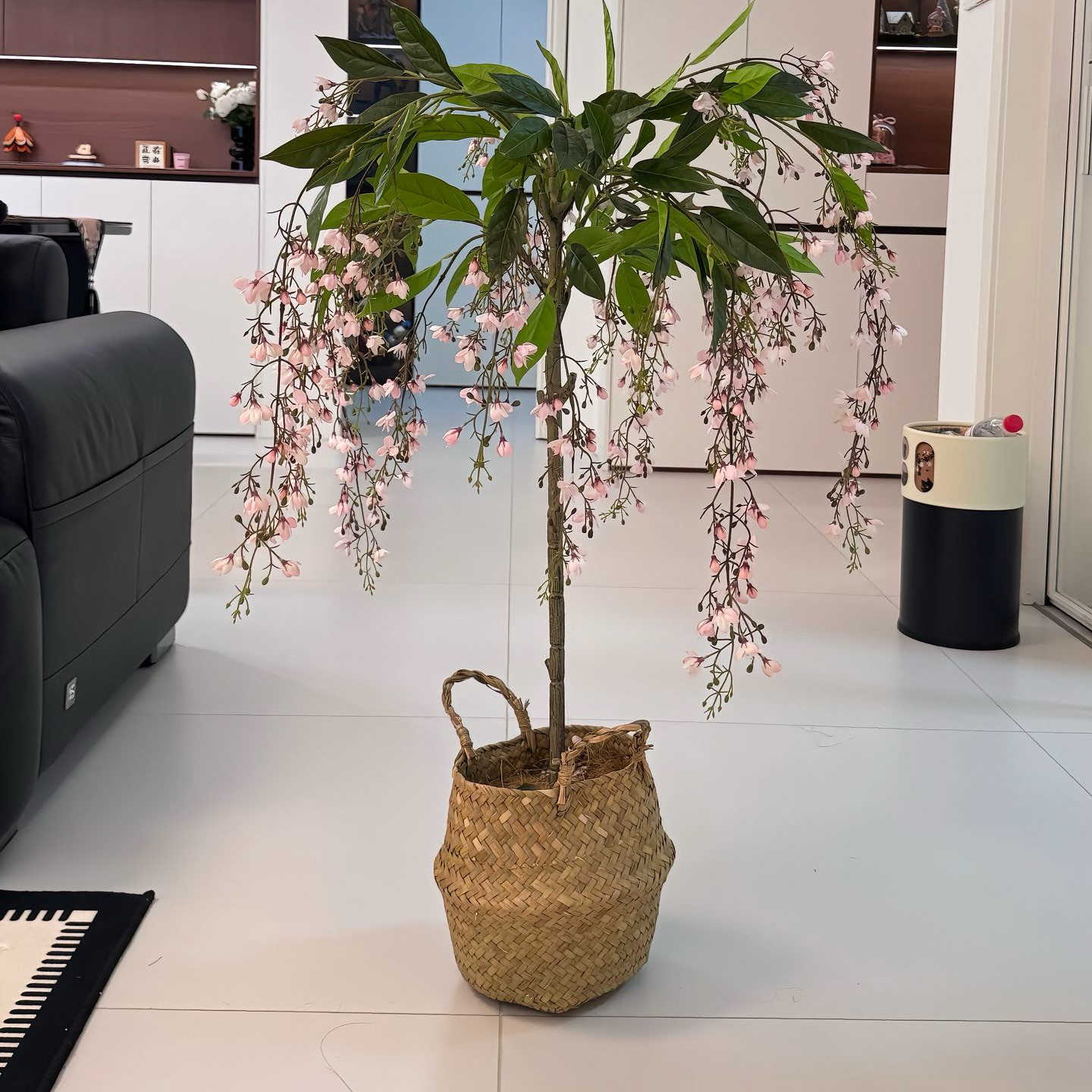 新款创意2026假花竹编客厅摆件装饰花器草编花篮藤编花盆手工编织