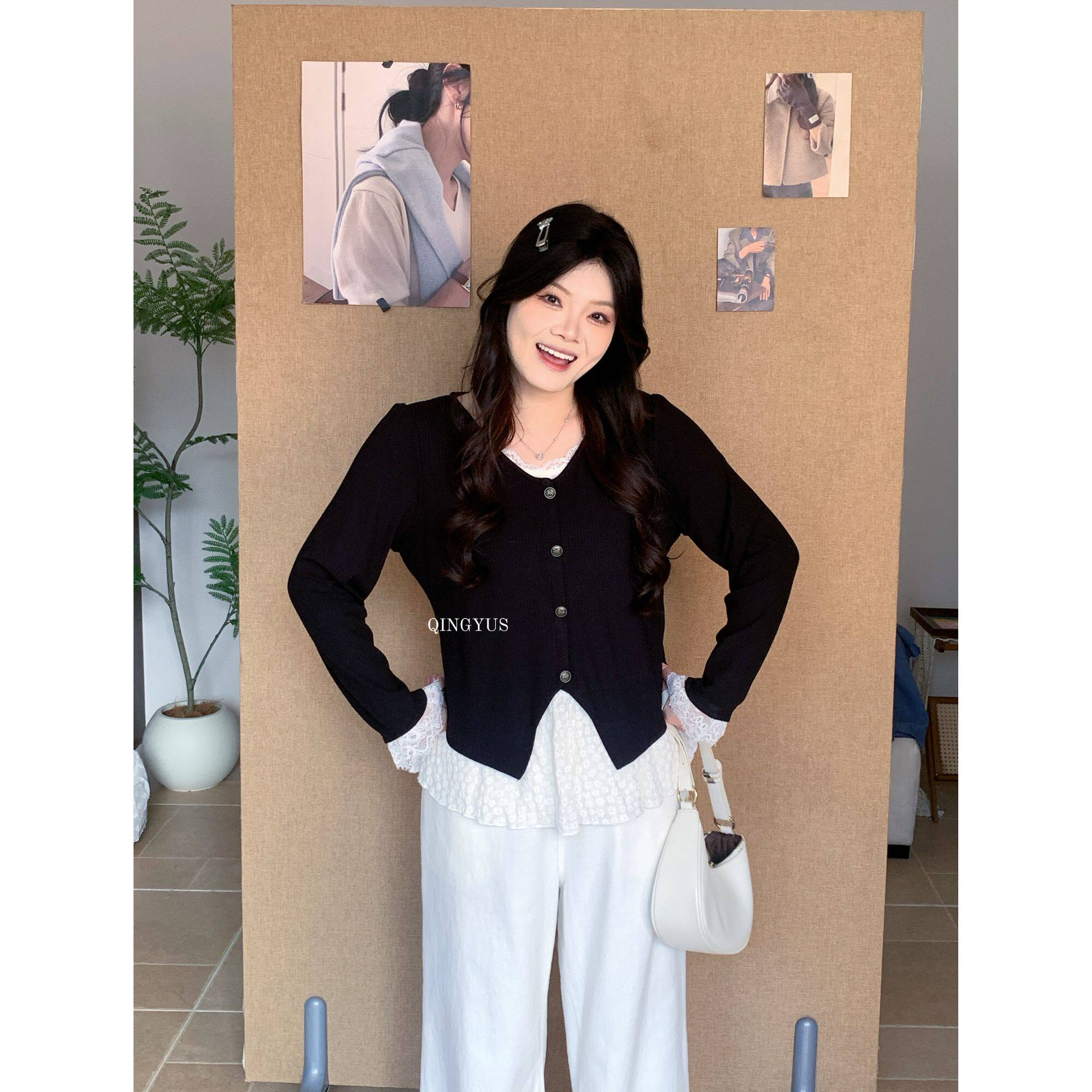 青屿衫-微胖大码秋季韩系温柔风蕾丝拼接假两件修身正肩长袖T恤女