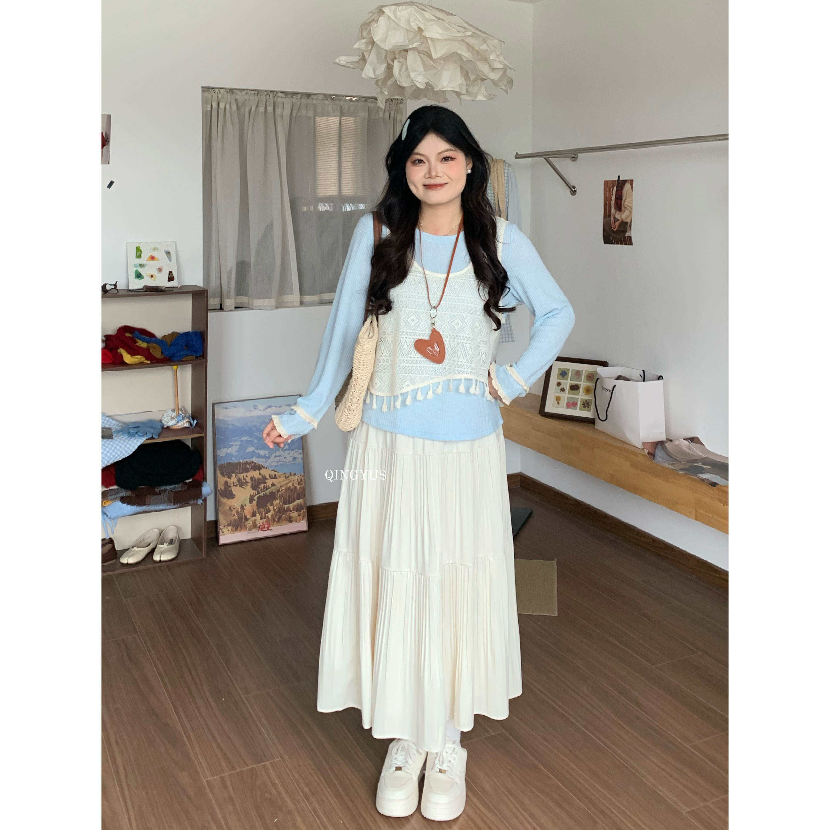 青屿衫-微胖早秋大码韩系设计感简约T恤镂空流苏背心叠穿两件套装