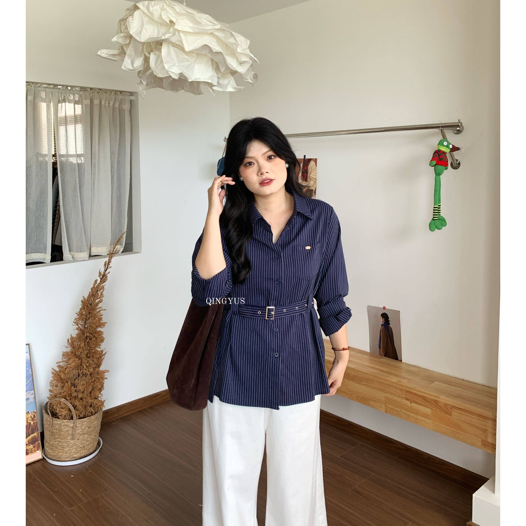 青屿衫-微胖韩系设计感条纹翻领正肩长袖衬衫女秋季大码显瘦上衣