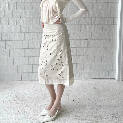 米白烧花镂空层次半裙
