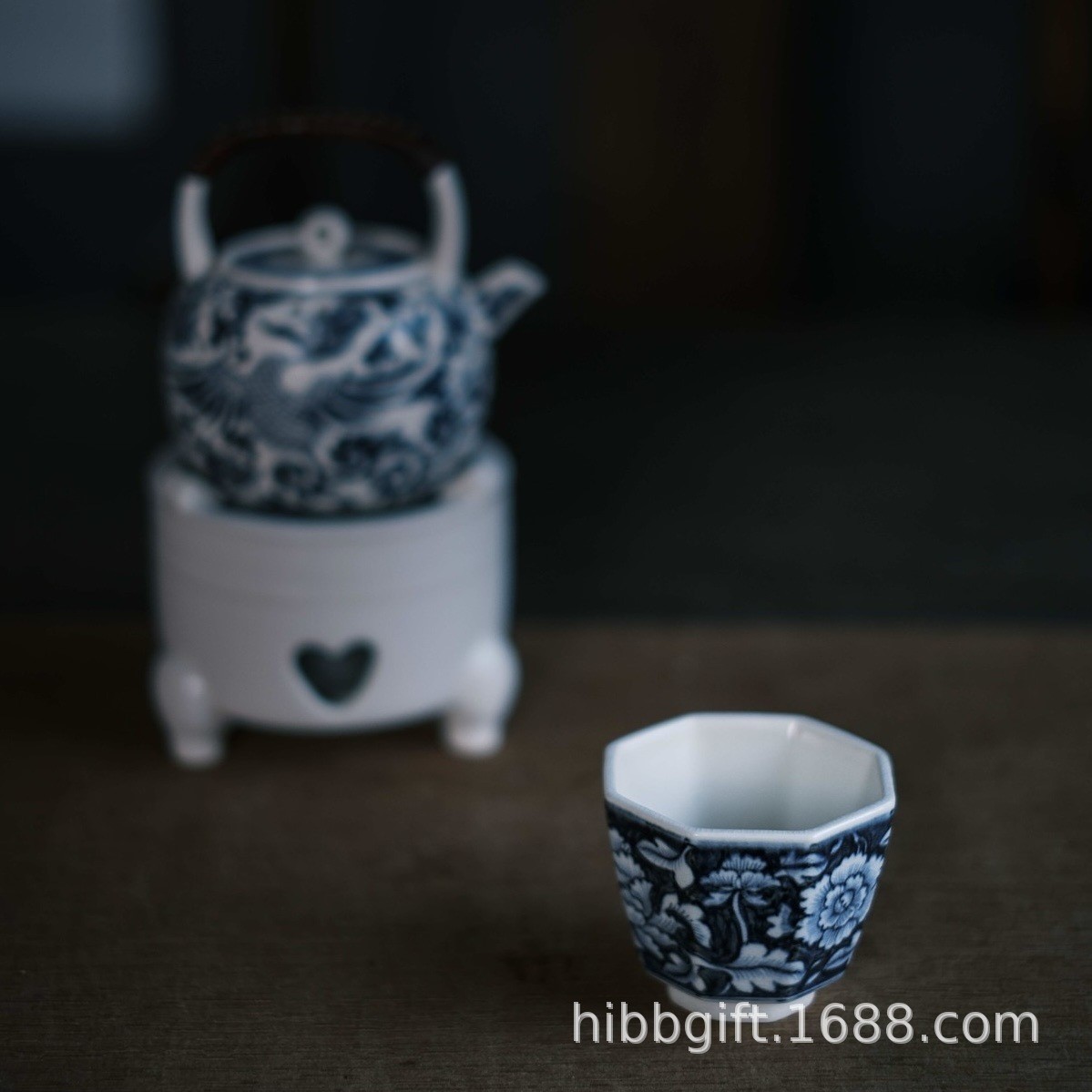 梵山堂茶杯龙年新款 苏打釉手绘青花牡丹六方杯 主人杯陶瓷杯批发