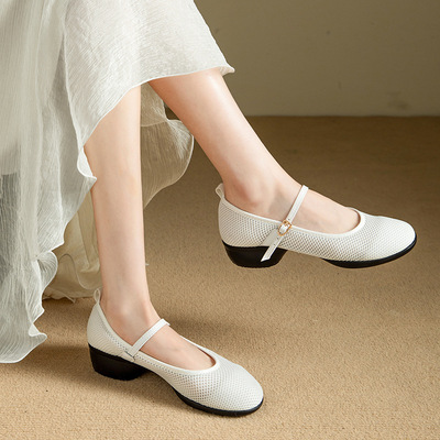 8819康华舞蹈鞋软底夏季网面搭扣跳舞鞋方口广场舞鞋白色