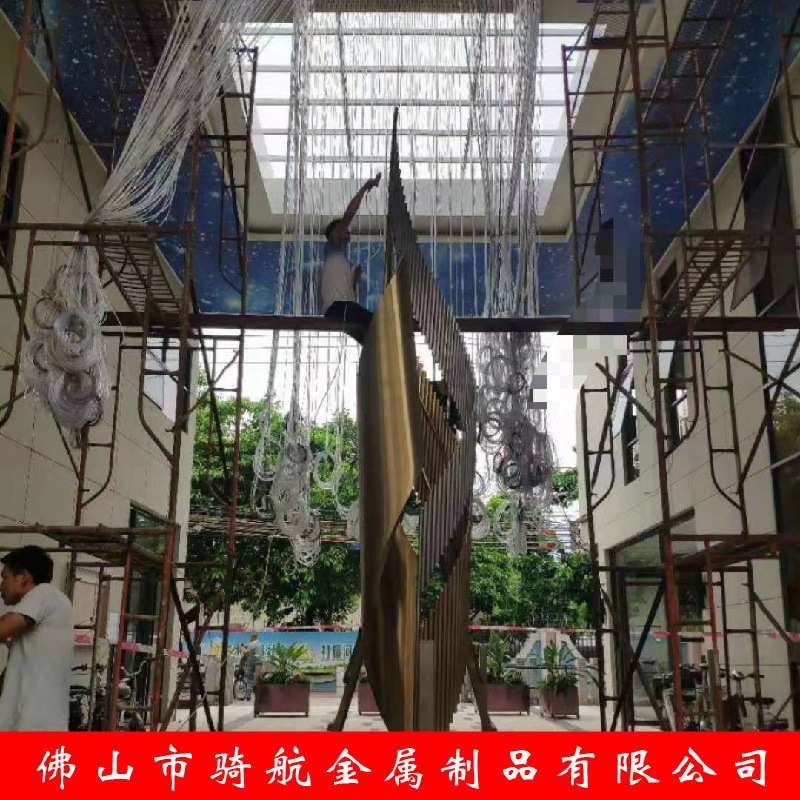 304不锈钢雕塑现代艺术景观雕像大型户外园林雕刻广场美陈造型