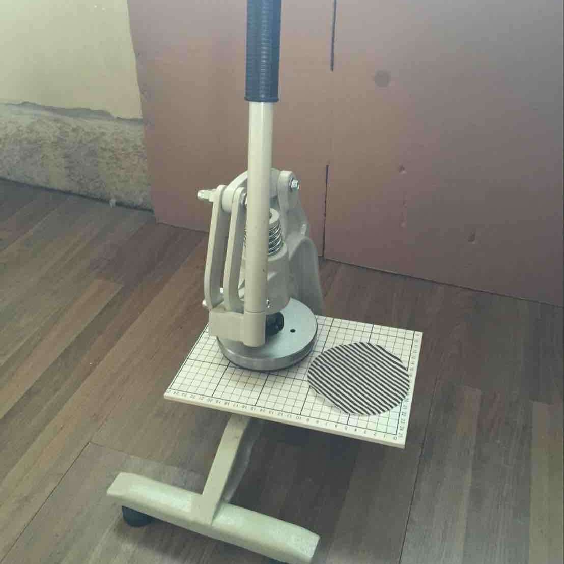 100cm2/50cm2下压型圆盘取样刀 纺织称克重圆形面积取样器