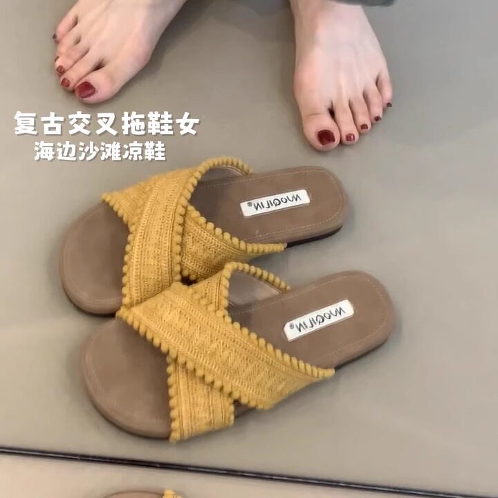 平底沙滩拖鞋外穿时尚编织交叉带2025夏季新款软底休闲海边凉拖女