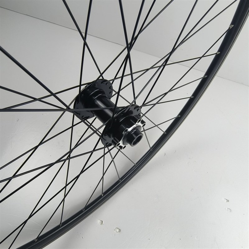 慧羽-手工轮组,700c碟刹公路,12y0响桶轴15X100-12X142 六爪三齿