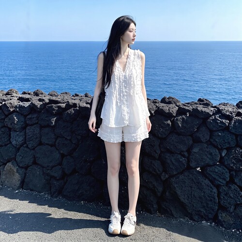 巨好看显瘦减龄时尚套装女2026夏季新款立体木耳边无袖上衣+短裤