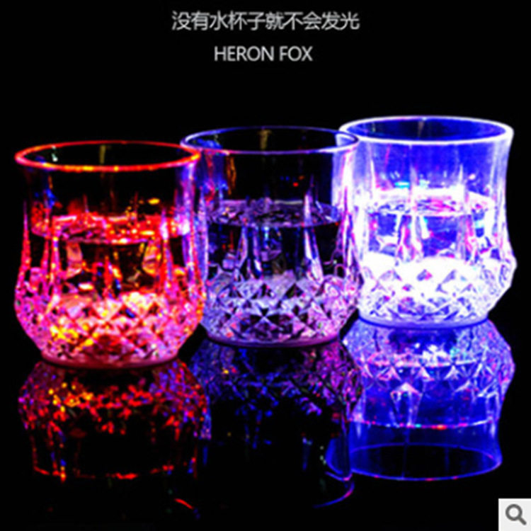 发光菠萝LED七彩感应啤酒杯|KTV