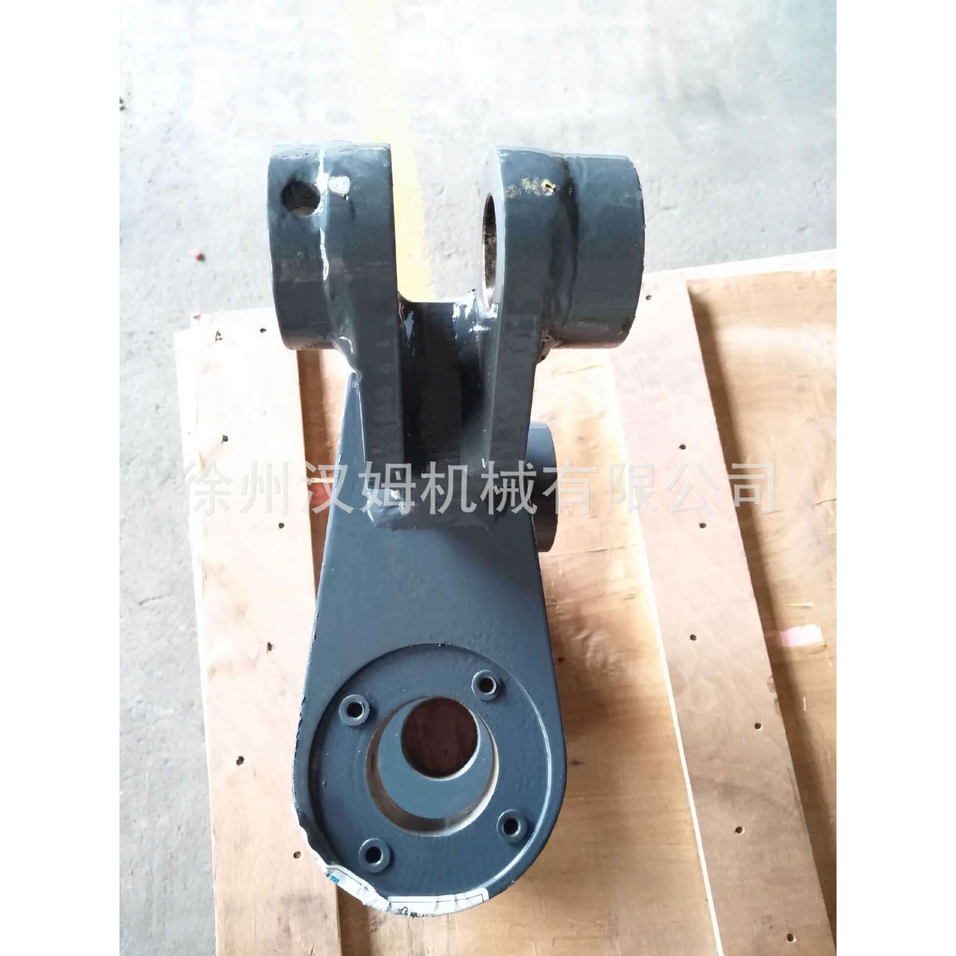 徐工平地机原厂配件/GR135Ⅲ.17.2 右倾斜关节(喷漆)