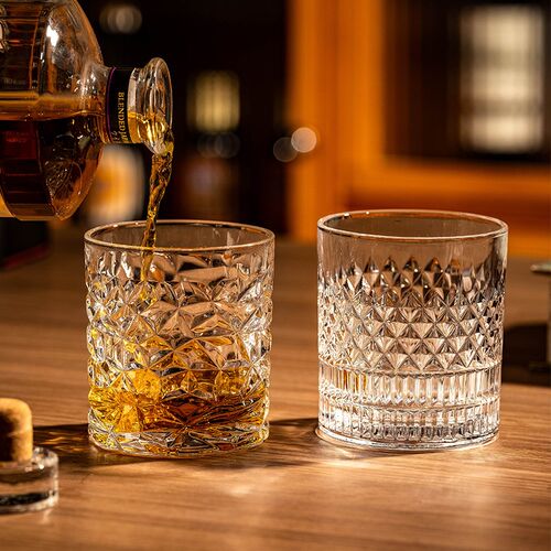 威士忌酒b杯洋酒杯高级感套装家用水晶玻璃杯子啤酒杯轻奢高档新