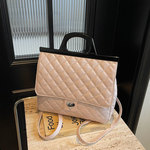 菱格绣线大容量背包女新款小香风链条双肩包高级感通勤手提包